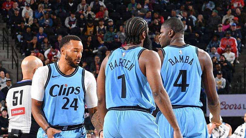 合理利用身体和弹跳，二次进攻无敌