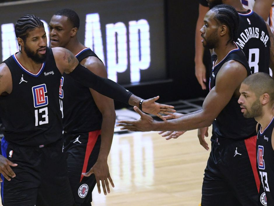 轻松大世界，全英雄免费送！剑与远征：启程全粉丝公测定档8月8日