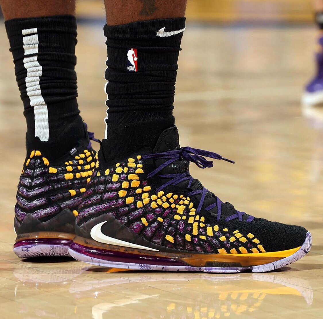 圣路易斯红雀队多名球员因参加赌场聚会感染新冠，遭到纪律检查