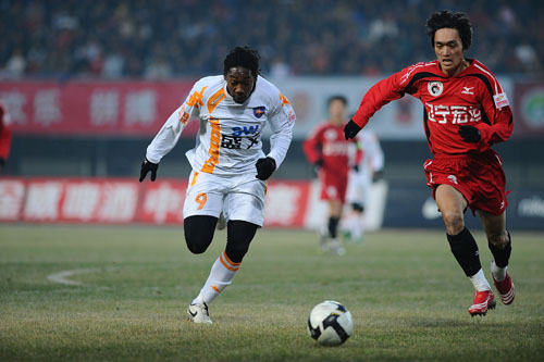 媒体人谈邵佳一：当年克林斯曼带德国前的履历更是一张白纸