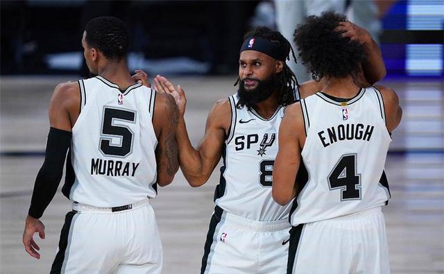 辽宁女篮欲一鼓作气冲进A组