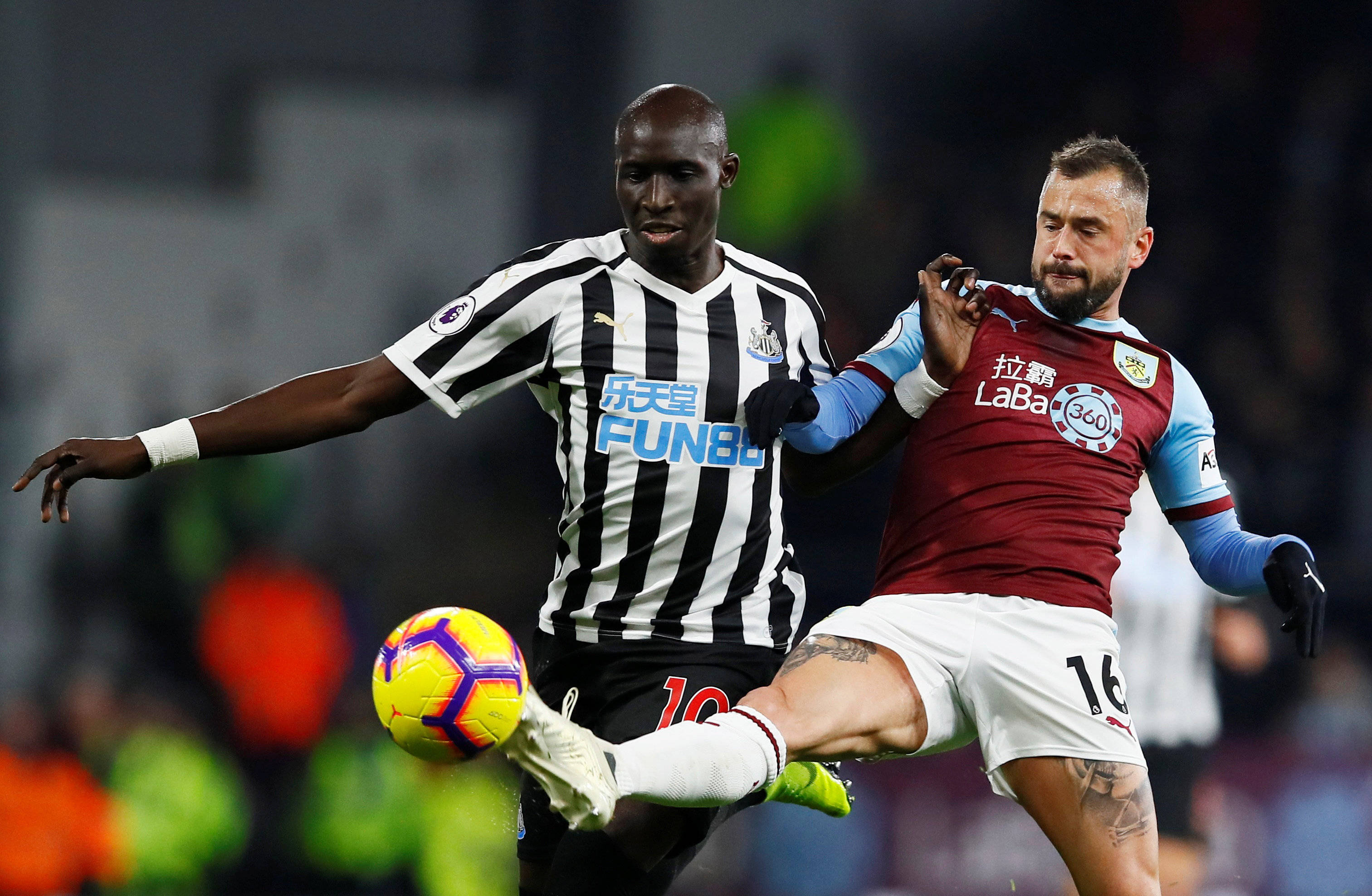 印第安韦尔斯网球赛｜挫郑钦文连4届闯女单4强 斯瓦泰克成赛史第一人