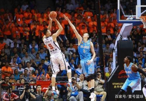 高调冲超！深圳青年人官宣：球队不差钱，已联系4名中超外援