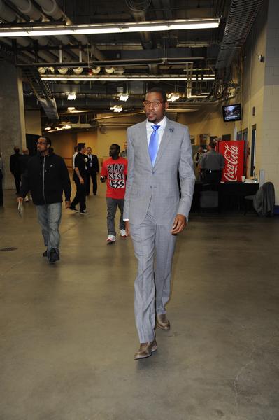 发售四个月销量突破百万 这款四人开发的肉鸽MOBA游戏如何办到？